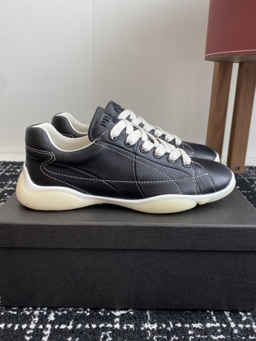 Кроссовки фото 2