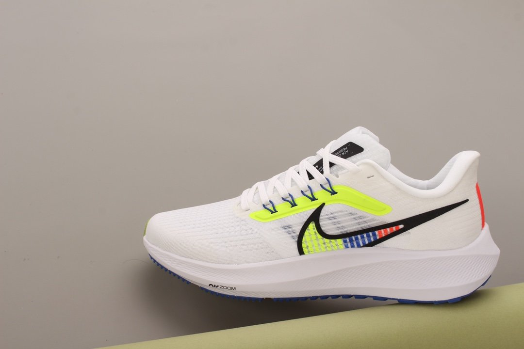 Кроссовки Air Zoom Pegasus 39 PRM White Volt Racer Blue DX1627-100 фото 3