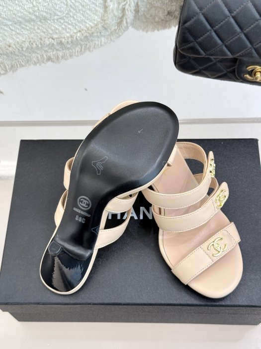 Босоножки фото 9