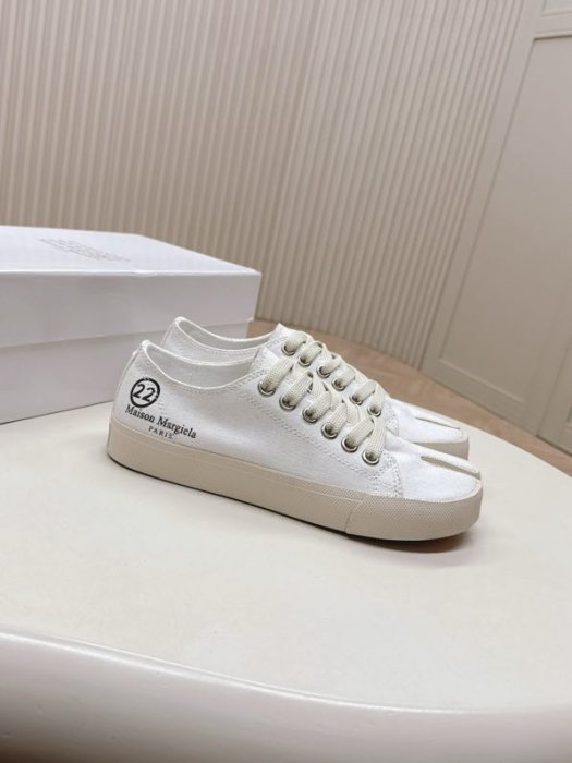 Кеди жіночі з роздвоєним носком фото 6