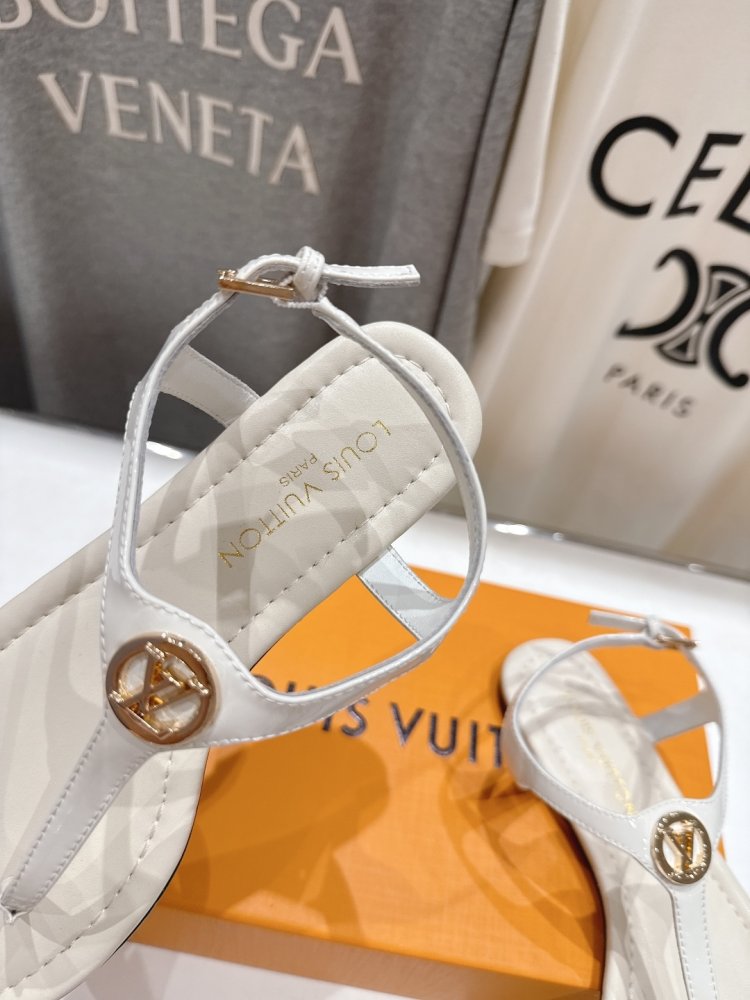 Sandals women's фото 6