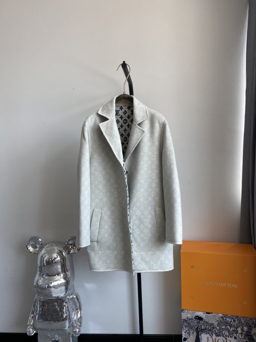 Wool women's coat