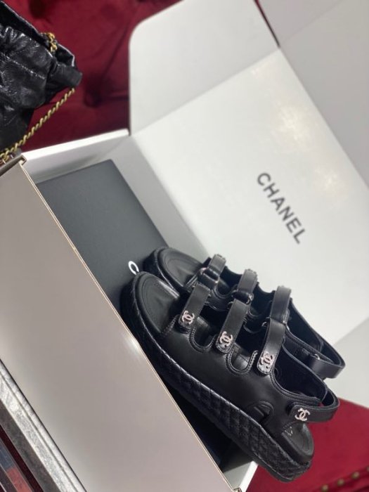 Sandals leather women's фото 7