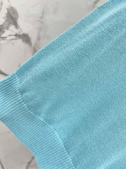 T-shirt women's фото 9