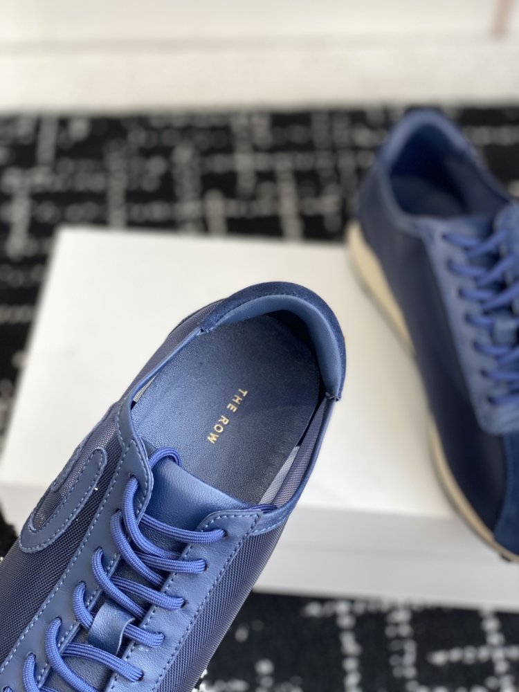 Кросівки жіночі фото 8