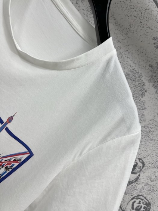 T-shirt women's фото 6