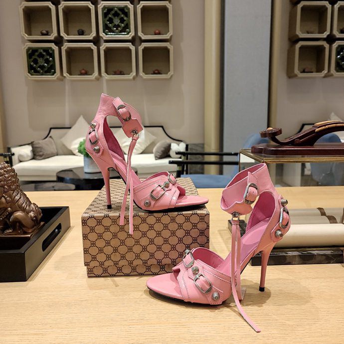 Leather sandals on high heel, light-pink фото 6