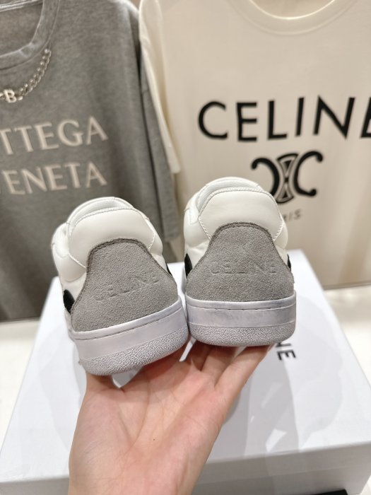 Кроссовки женские фото 7