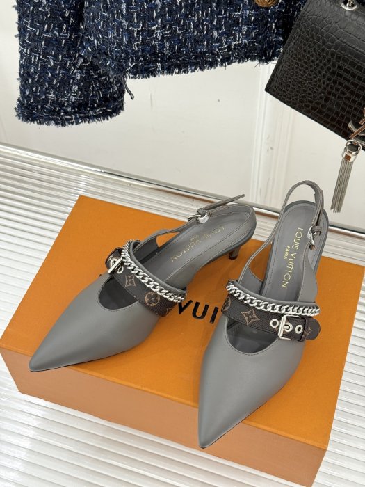 Босоножки фото 2