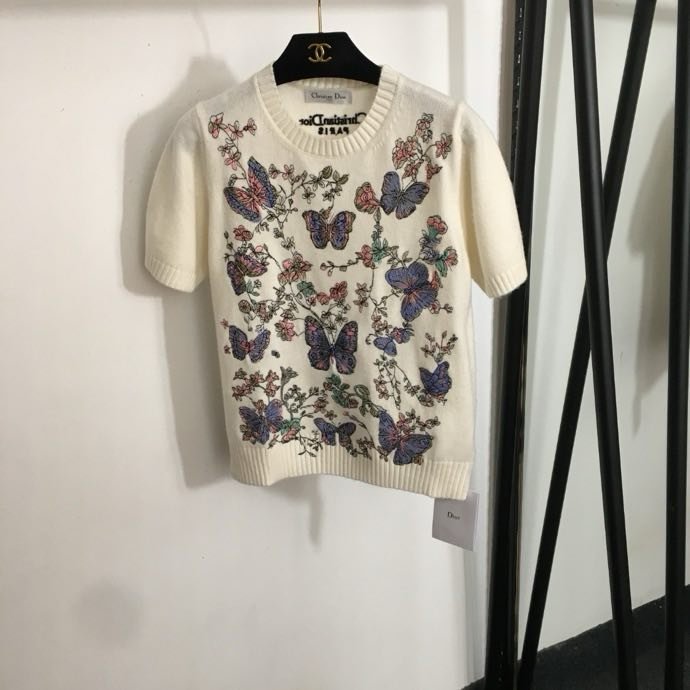 Кофта жіноча