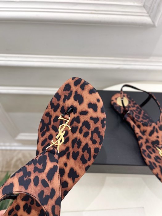 Сандалии женские фото 7