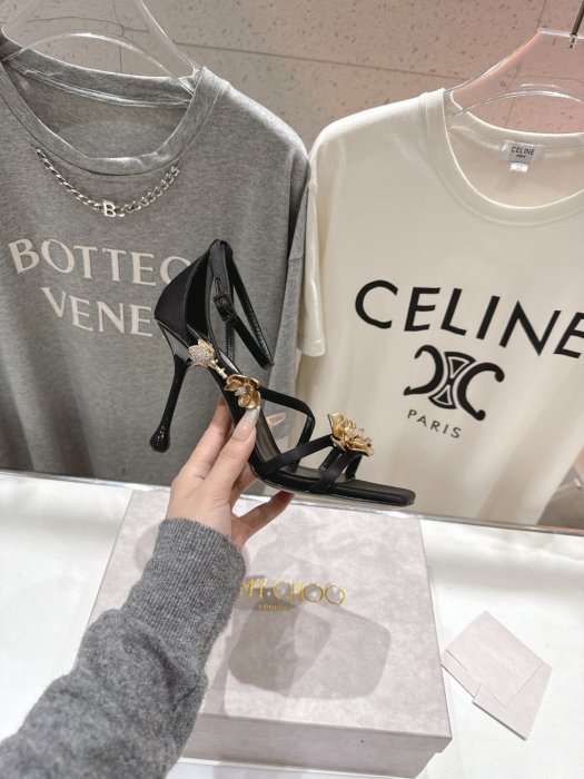 Босоножки фото 5