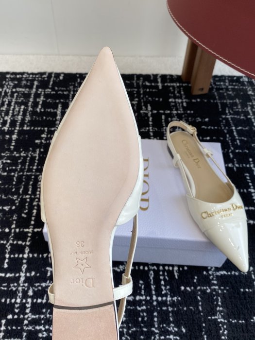 Босоножки фото 9