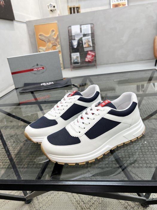 Кроссовки мужские