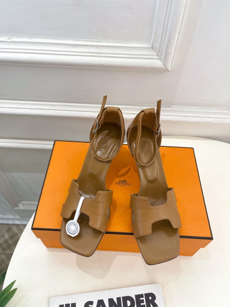 Босоніжки Joy 70