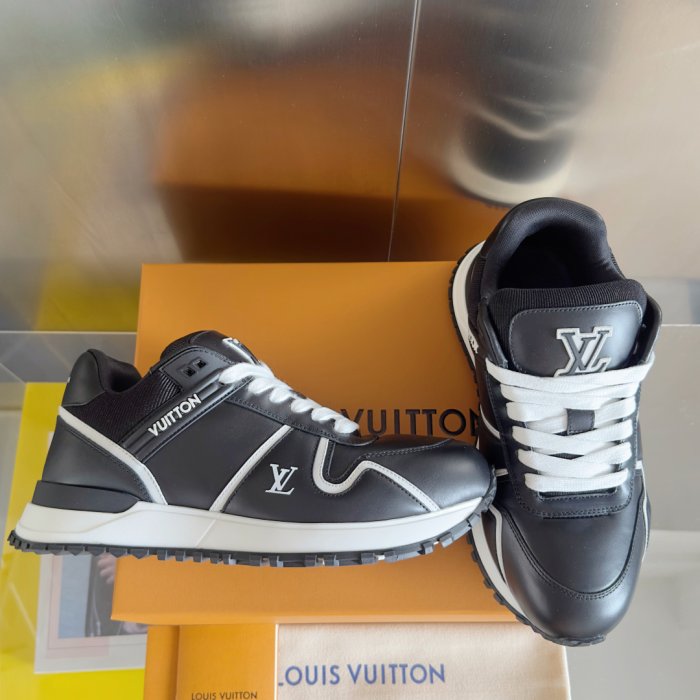 Sneakers фото 2