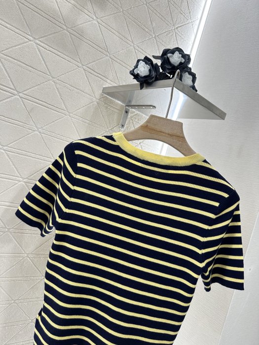 Футболка женская фото 4