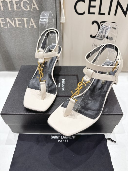 Босоножки фото 6