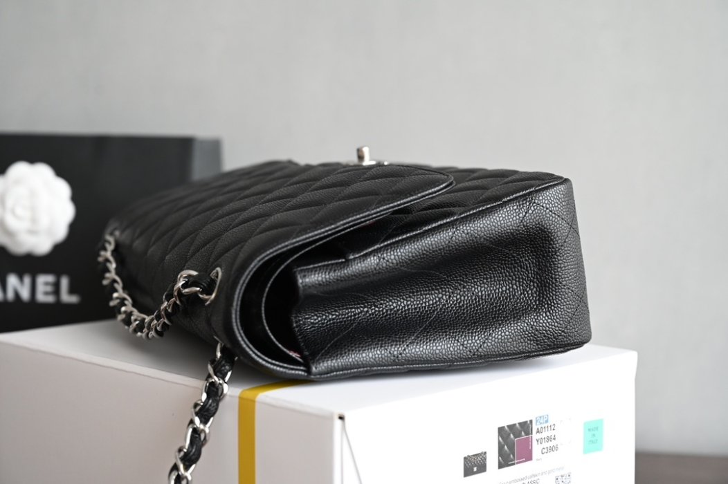 Сумка женская Classic Flap Jumbo 30 фото 3