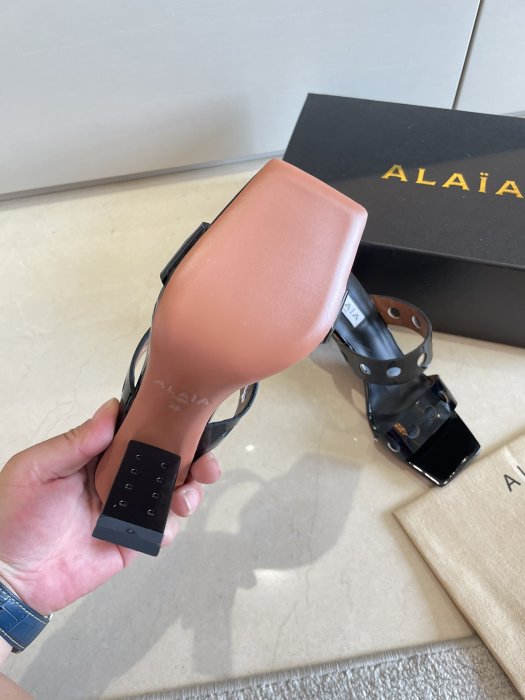 Босоножки фото 3