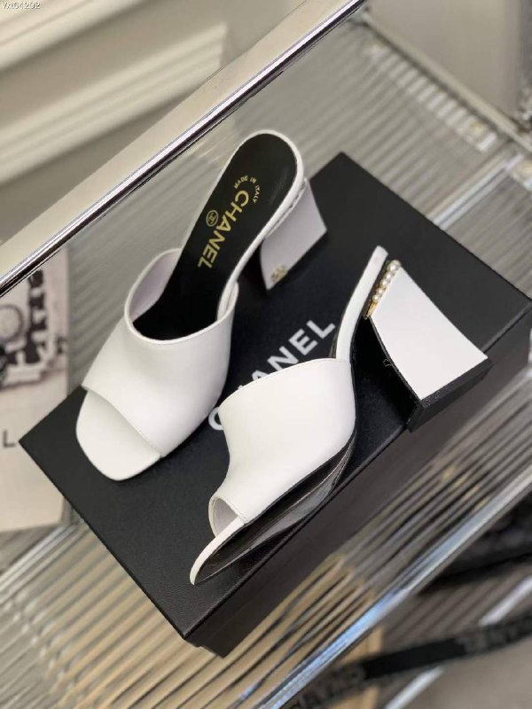 Sandals on high heel, white фото 7