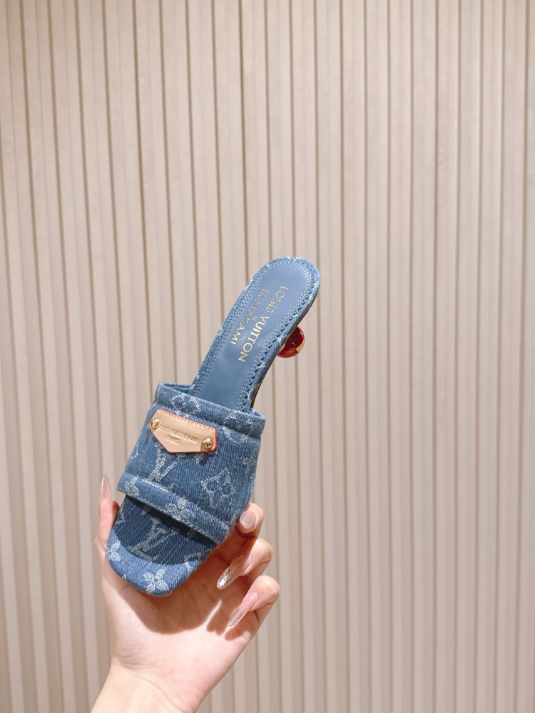 Босоніжки фото 8