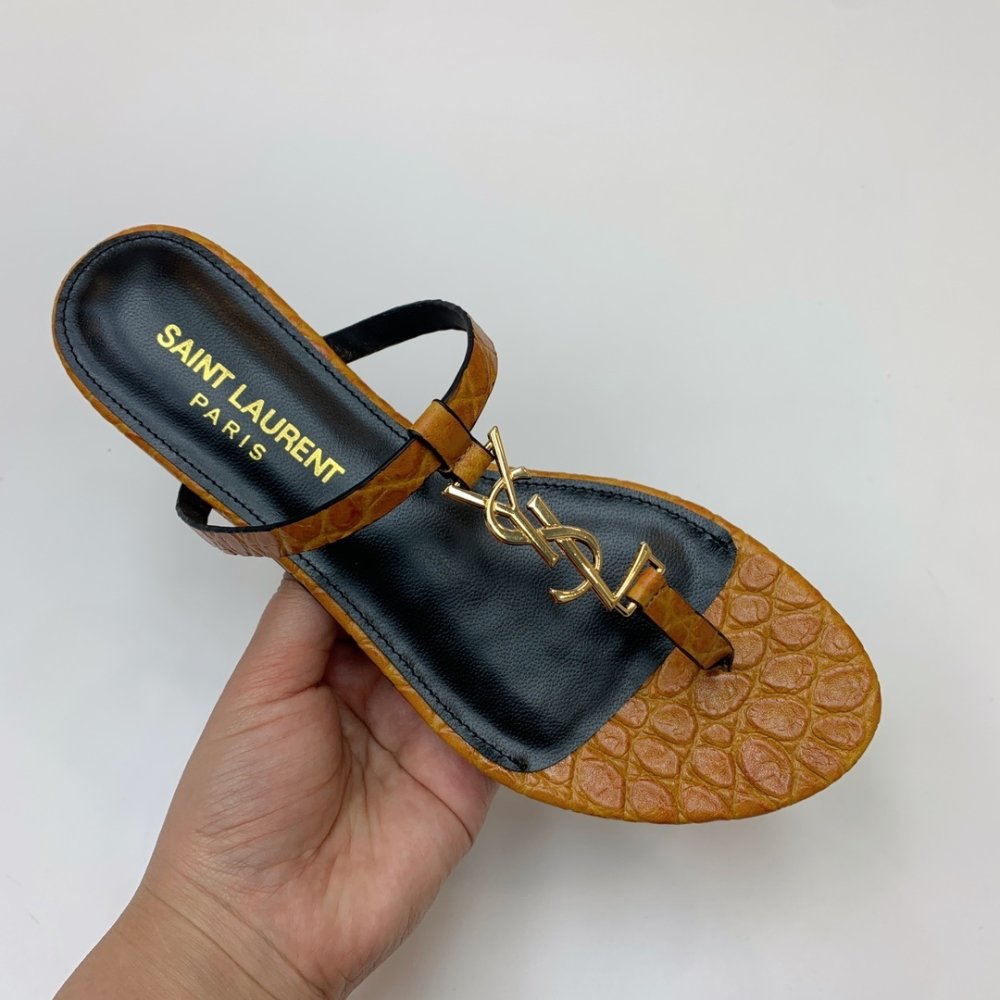 Шльопанці жіночі фото 3