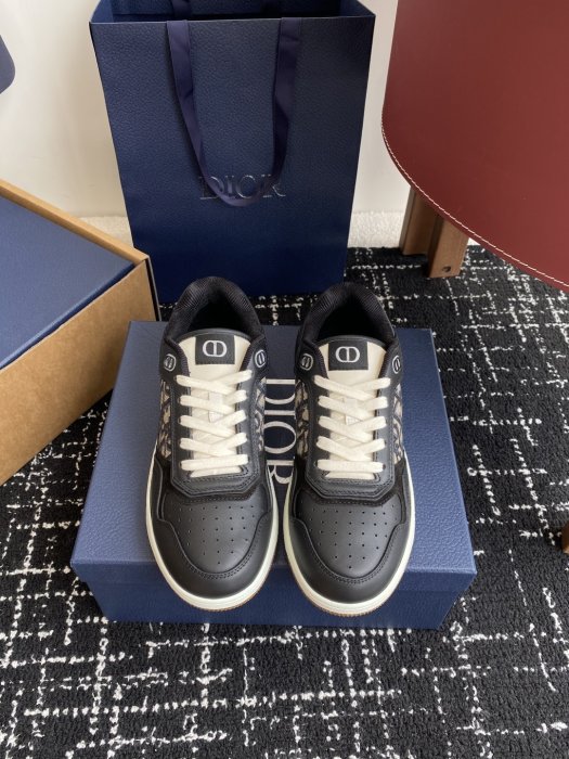Кроссовки Dior B27