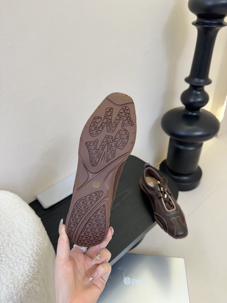 Кросівки жіночі фото 6