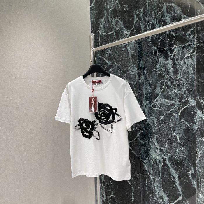 Футболка женская