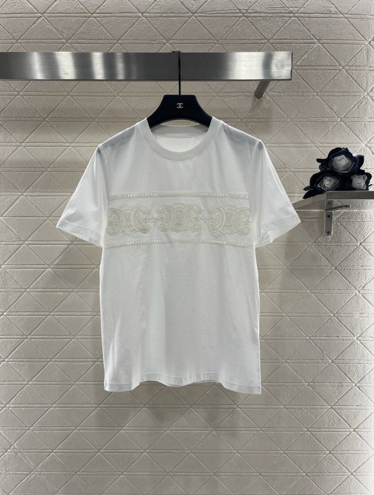 Футболка женская