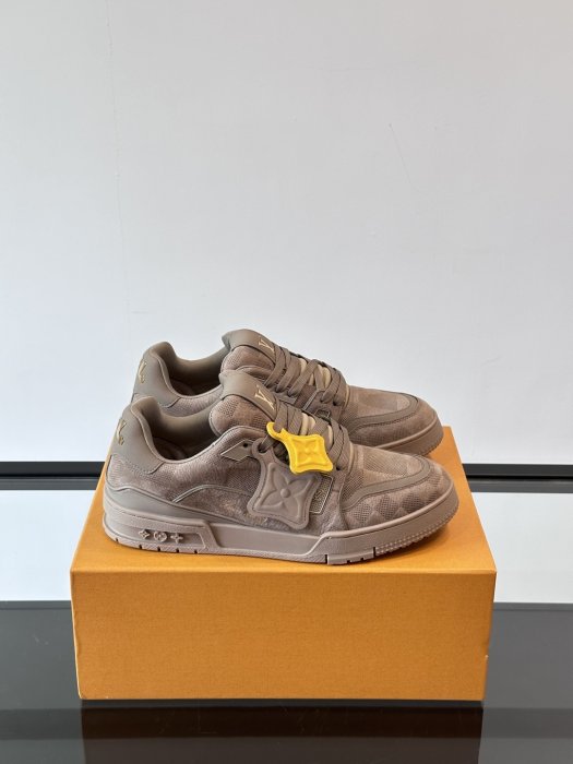 Кроссовки мужские