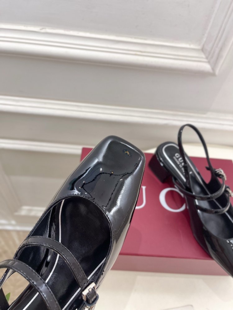 Босоніжки фото 5