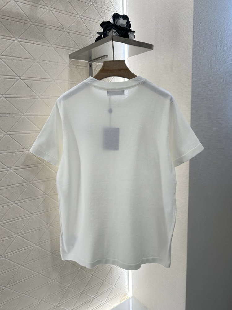 Футболка жіноча фото 2