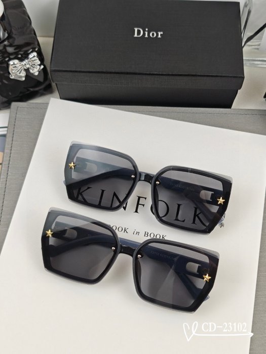 Очки солнцезащитные фото 2