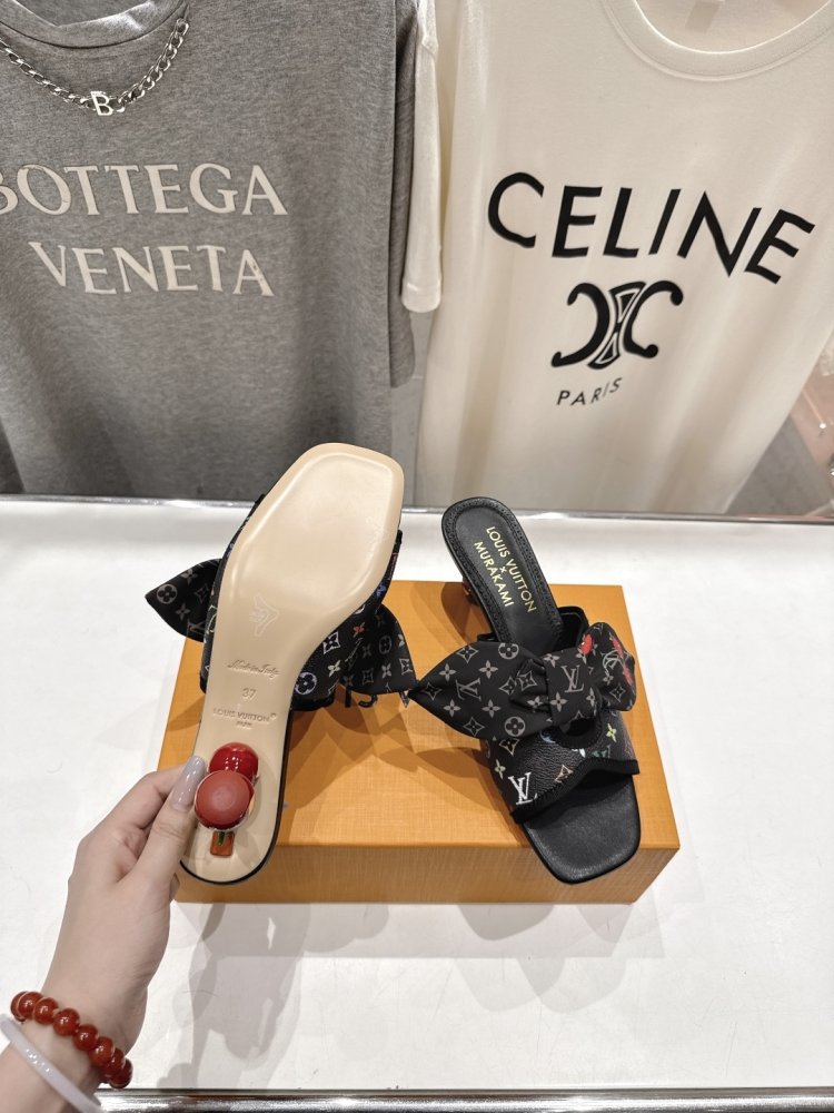 Босоножки фото 9