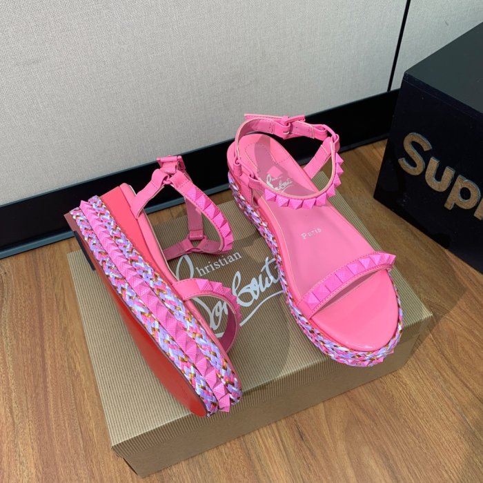 Босоножки фото 3