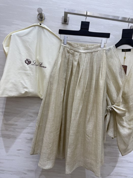 Костюм жіночий фото 7