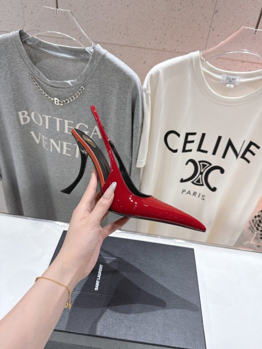 Босоножки фото 5