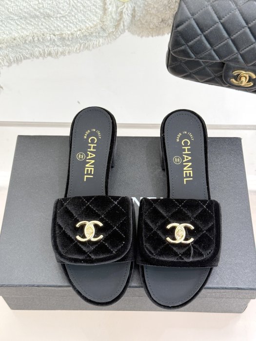 Босоножки фото 4