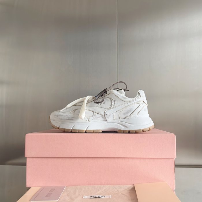 Кроссовки фото 5