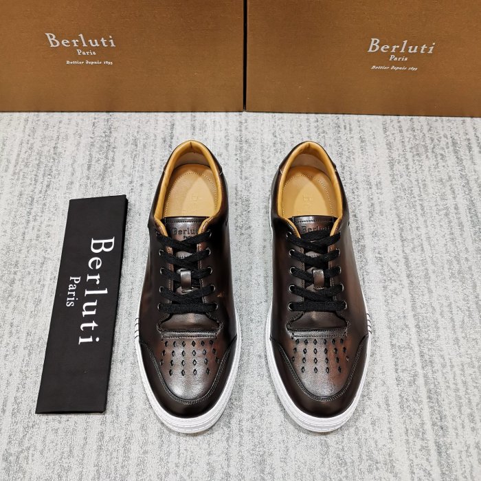 Кроссовки мужские