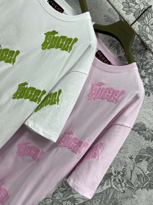 T-shirt women's фото 6