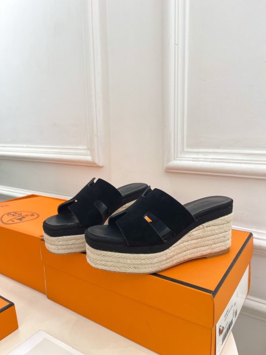 Босоножки фото 3