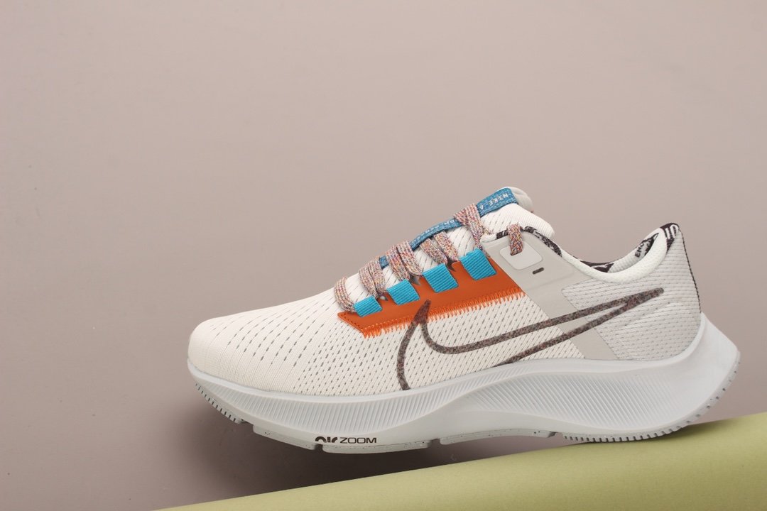 Кросівки Air Zoom Pegasus 38 White Photon Dust - DC4520-100 фото 3