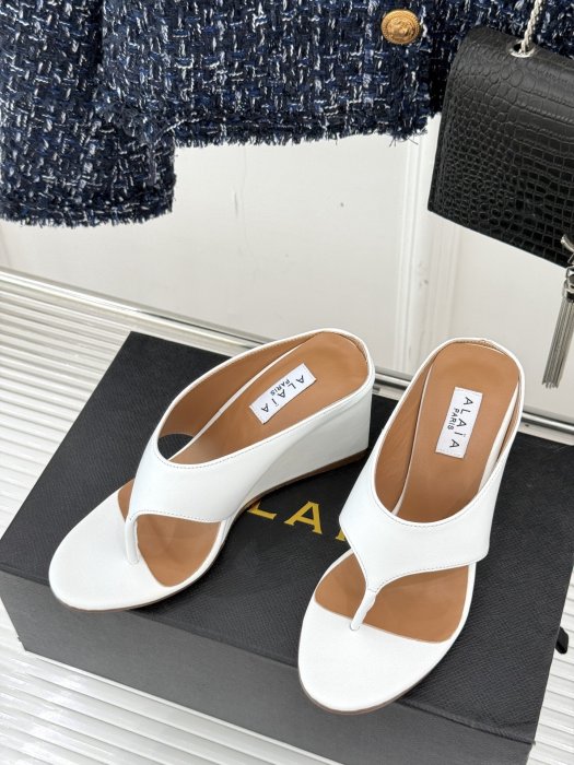 Босоножки фото 2