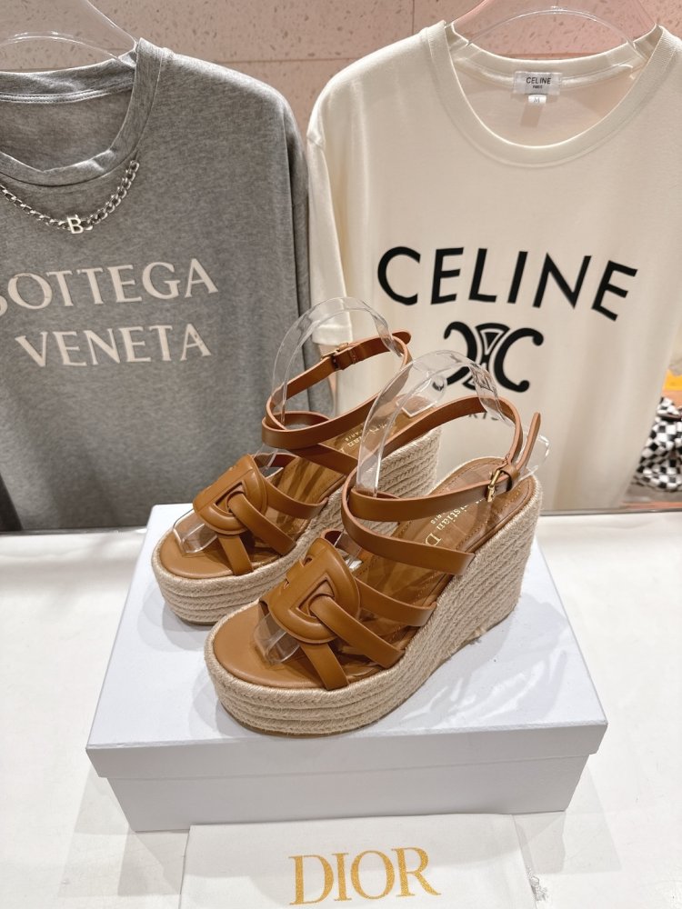 Sandals women's фото 3