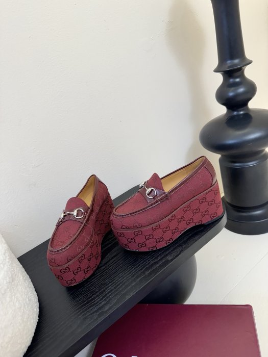 Туфли женские фото 3