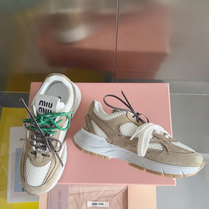 Кроссовки фото 3