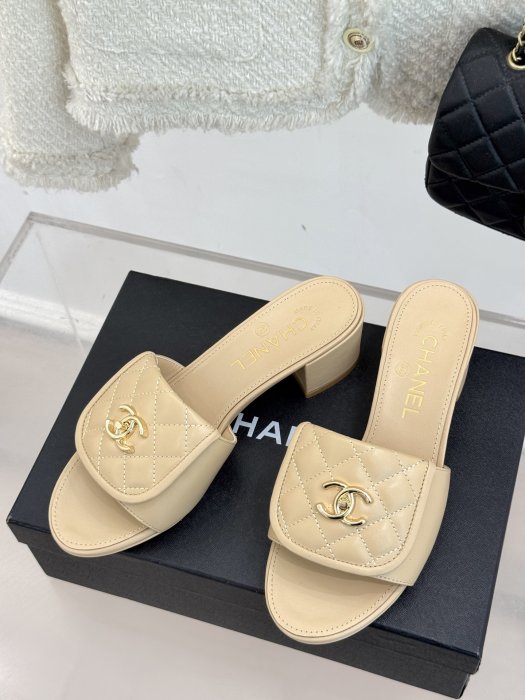 Босоножки фото 2